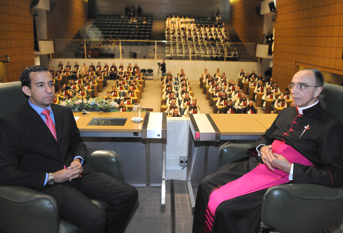 Assembléia Legislativa de São Paulo homenageia os Arautos do Evangelho