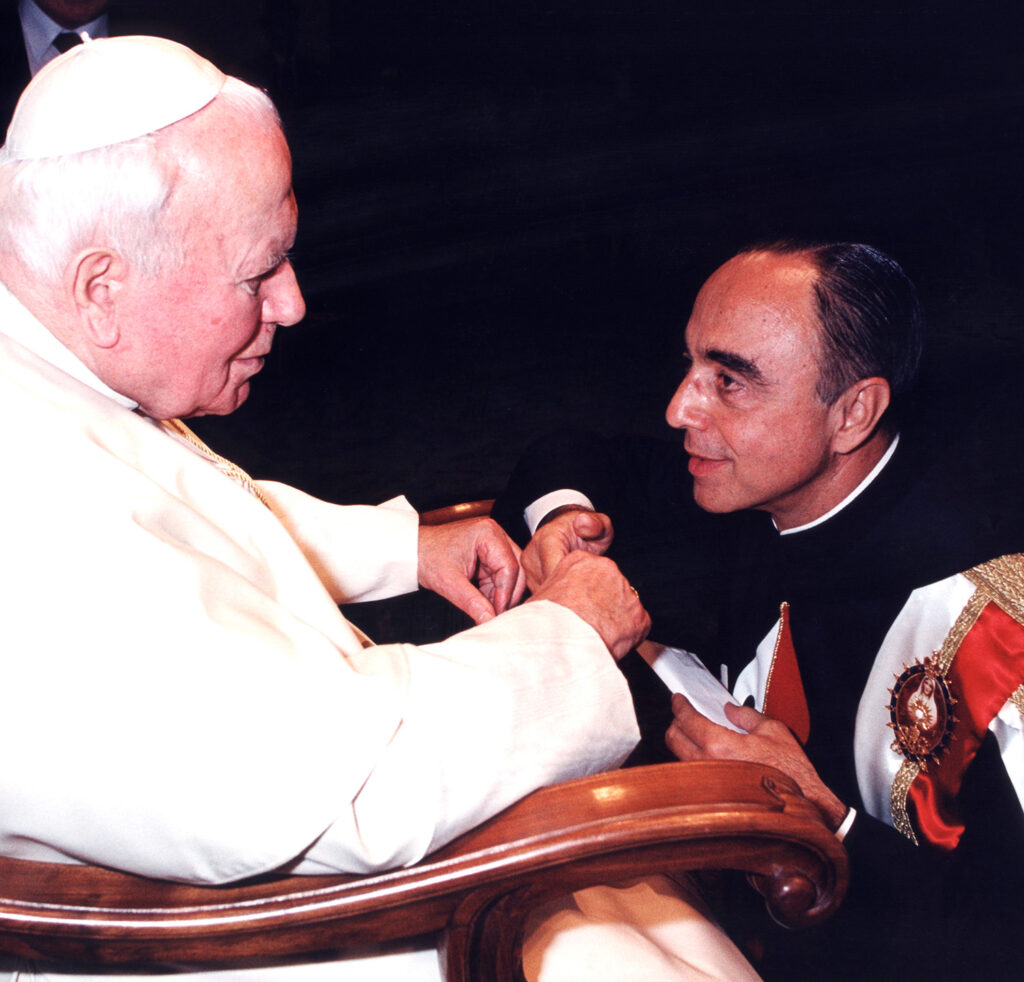 Mons. João Scognamiglio Clá Dias em um momento de sua missão